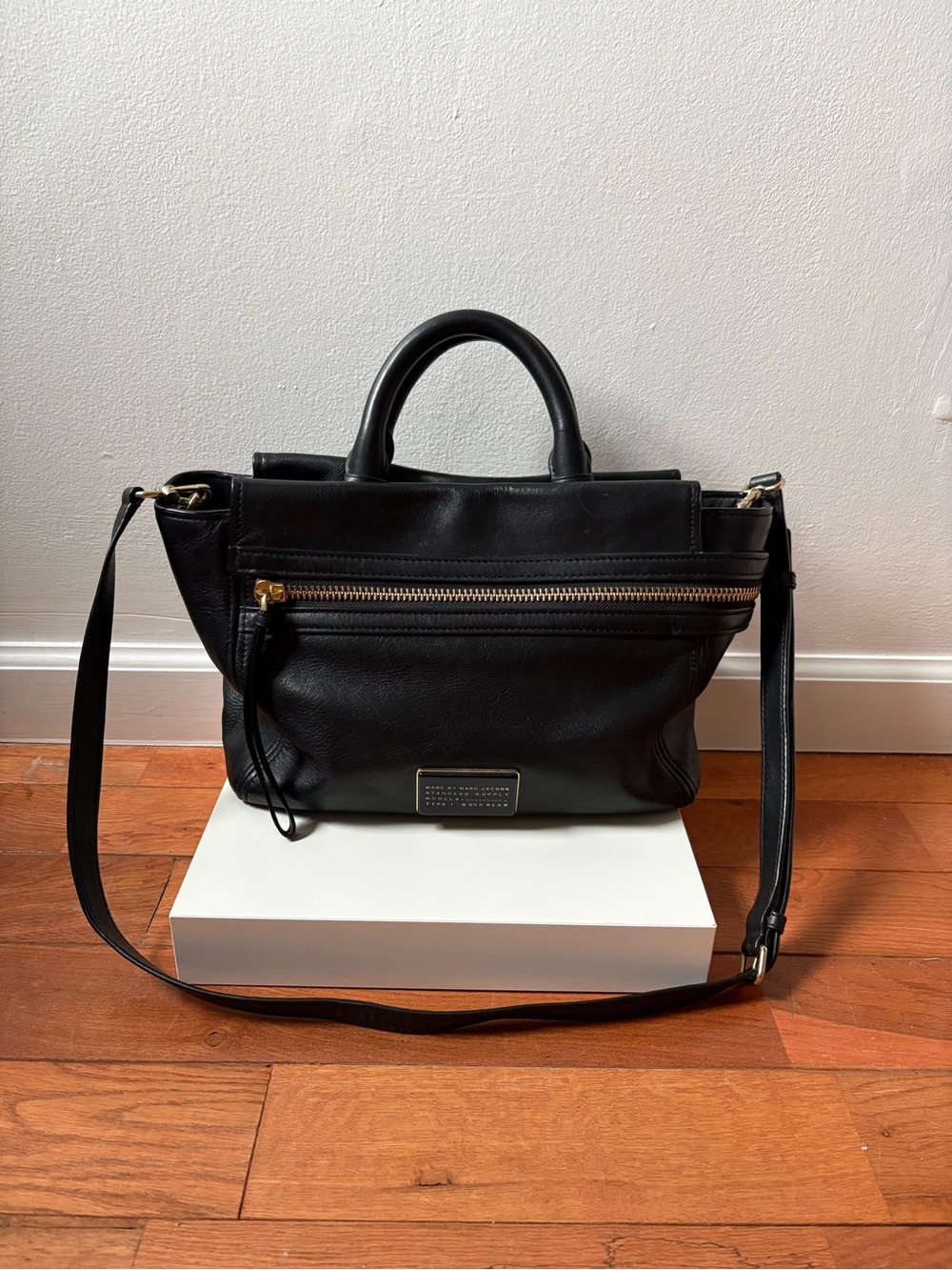 Marc Jacobs Crossbody Leather Shoulder Bag